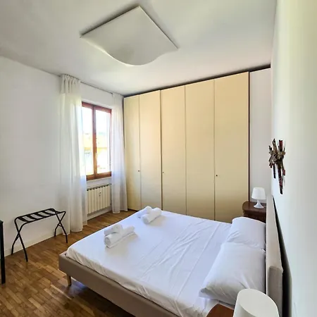 Apartment Michelle With Private Parking La Spezia