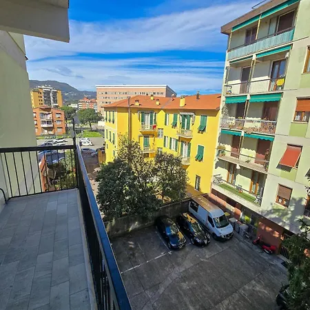 Michelle With Private Parking * La Spezia