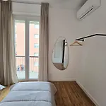 Michelle With Private Parking Apartament *