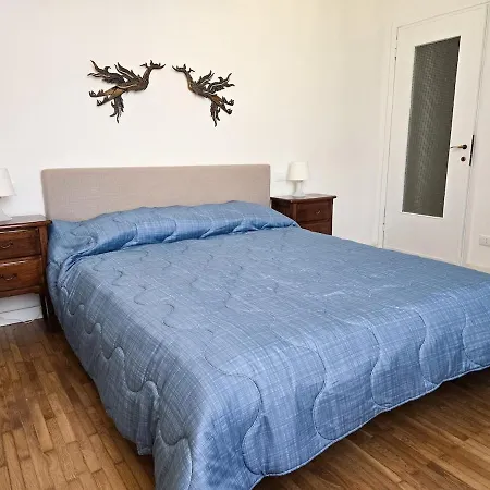Appartamento Michelle With Private Parking La Spezia